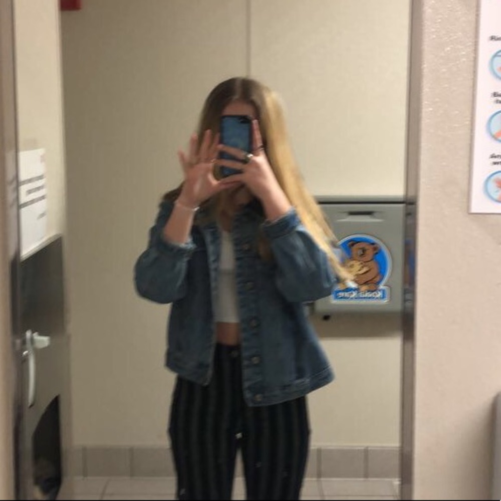 Meet your Posher, Brooke